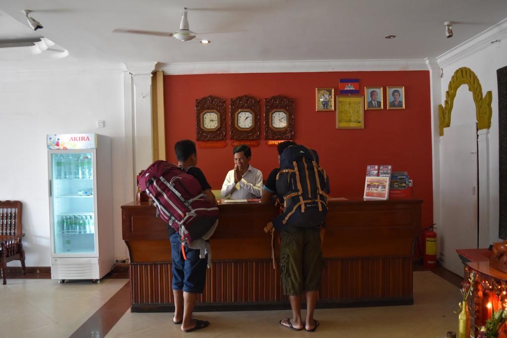 Tan Kimlong Guesthouse シェムリアップ エクステリア 写真